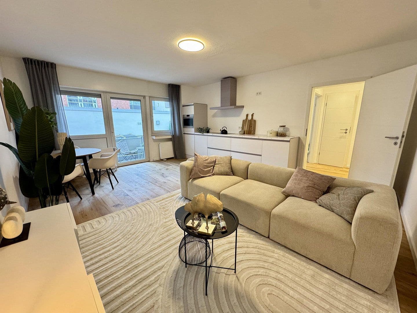 Predaj bytu 3-izbový 77 m², Köln, Severné Porýnie - Westfálsko Predaj bytu 3-izbový 77 m², Köln, Severné Porýnie - Westfálsko