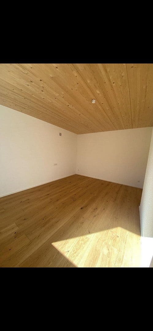 Prenájom bytu 3-izbový 95 m², Backnang, Bádensko-Wurttembersko Prenájom bytu 3-izbový 95 m², Backnang, Bádensko-Wurttembersko