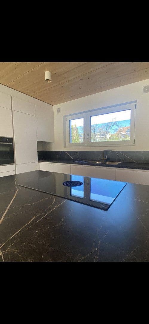 Prenájom bytu 3-izbový 95 m², Backnang, Bádensko-Wurttembersko Prenájom bytu 3-izbový 95 m², Backnang, Bádensko-Wurttembersko