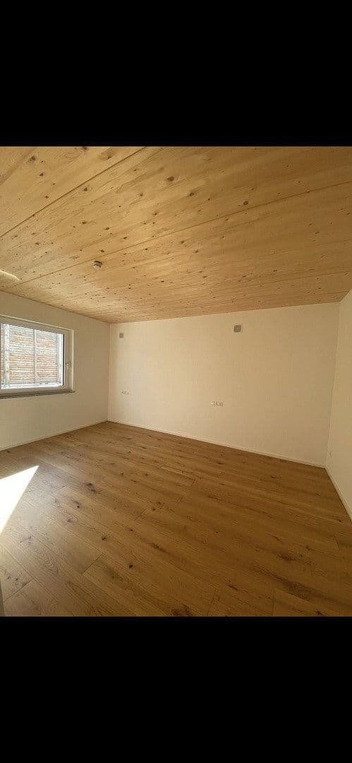 Prenájom bytu 3-izbový 95 m², Backnang, Bádensko-Wurttembersko Prenájom bytu 3-izbový 95 m², Backnang, Bádensko-Wurttembersko