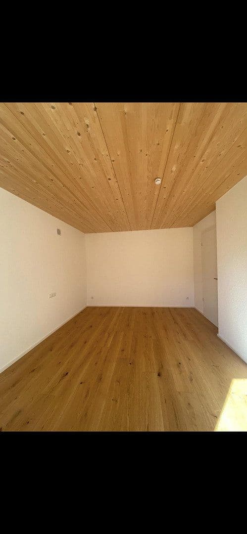 Prenájom bytu 3-izbový 95 m², Backnang, Bádensko-Wurttembersko Prenájom bytu 3-izbový 95 m², Backnang, Bádensko-Wurttembersko