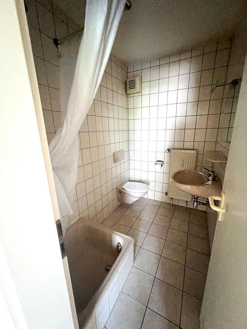 Prenájom bytu 1-izbový 21 m², Friedenstraße 84, Kaiserslautern, Porýnie-Falcko Prenájom bytu 1-izbový 21 m², Friedenstraße 84, Kaiserslautern, Porýnie-Falcko