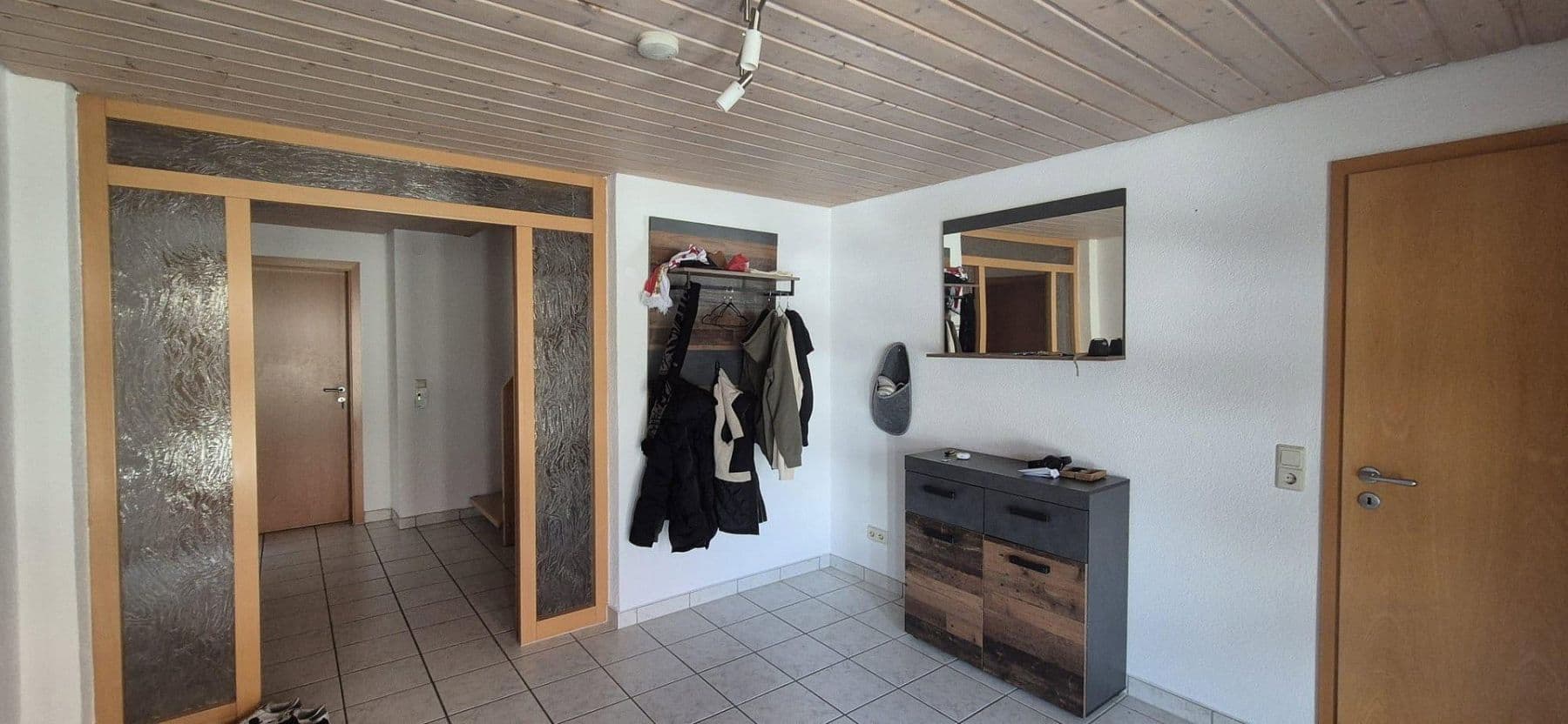 Prenájom domu 160 m², pozemek 326 m², Rottenburg am Neckar, Bádensko-Wurttembersko Prenájom domu 160 m², pozemek 326 m², Rottenburg am Neckar, Bádensko-Wurttembersko