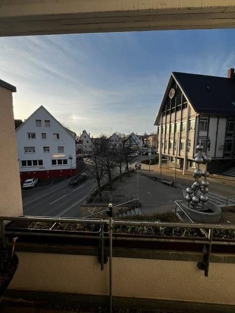 Prenájom bytu 4-izbový 121 m², Marktplatz 12, Schwaikheim, Bádensko-Wurttembersko Prenájom bytu 4-izbový 121 m², Marktplatz 12, Schwaikheim, Bádensko-Wurttembersko