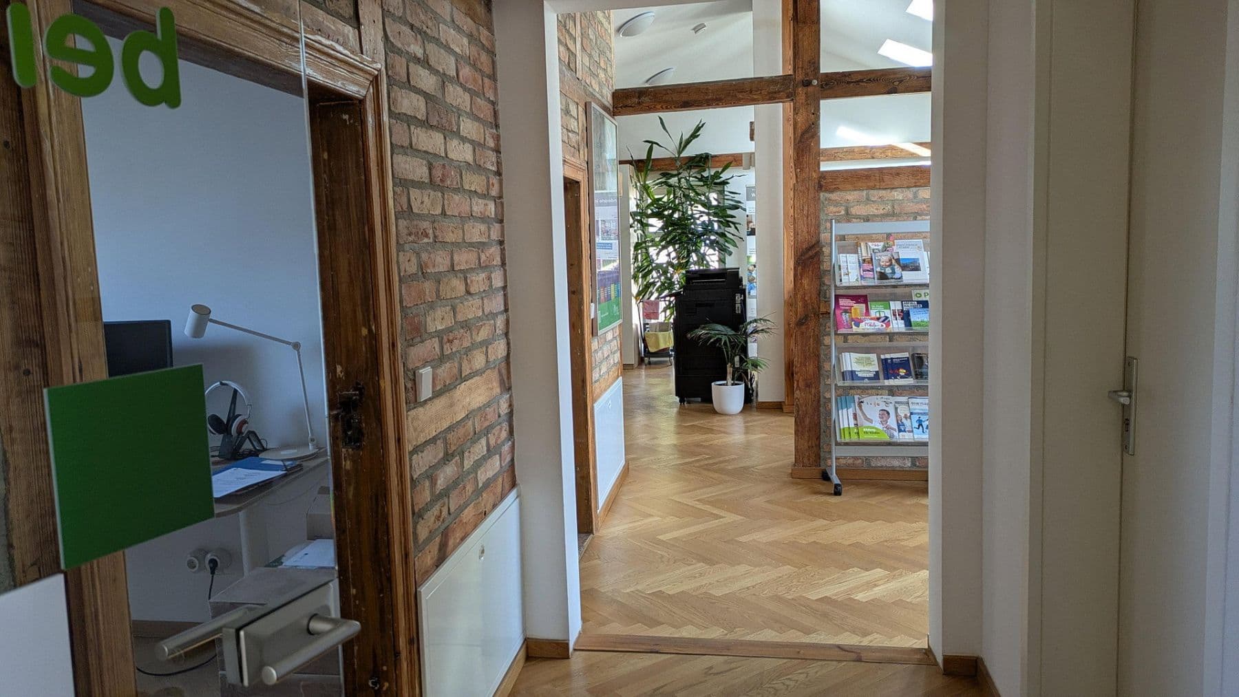 Prenájom kancelárie 173 m², Friedrich Ebert Straße 59, Potsdam, Brandenbursko Prenájom kancelárie 173 m², Friedrich Ebert Straße 59, Potsdam, Brandenbursko