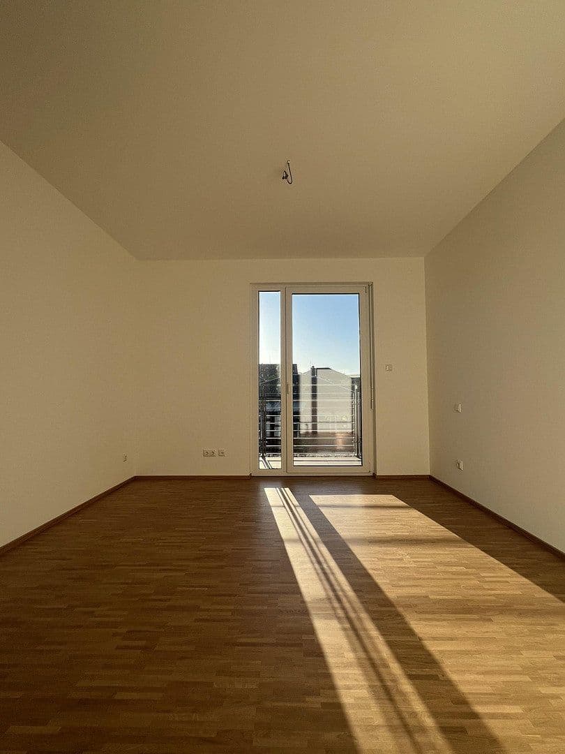 Prenájom bytu 2-izbový 80 m², Erna Berger Straße 10, Dresden, Sasko Prenájom bytu 2-izbový 80 m², Erna Berger Straße 10, Dresden, Sasko