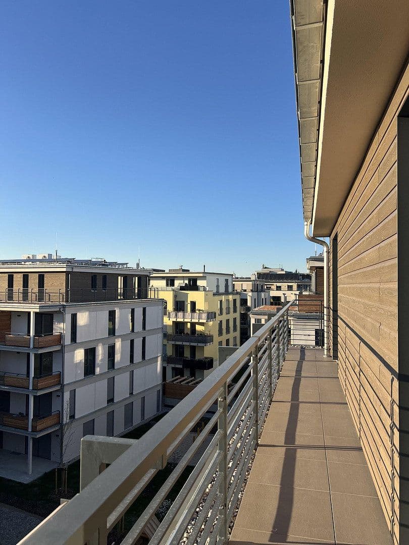 Prenájom bytu 2-izbový 80 m², Erna Berger Straße 10, Dresden, Sasko Prenájom bytu 2-izbový 80 m², Erna Berger Straße 10, Dresden, Sasko