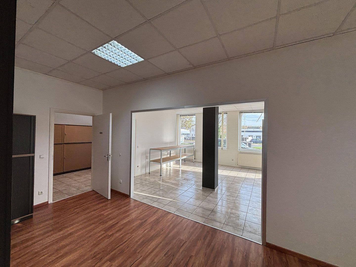 Prenájom kancelárie 275 m², Weihersfeld 34, Brüggen, Severné Porýnie - Westfálsko Prenájom kancelárie 275 m², Weihersfeld 34, Brüggen, Severné Porýnie - Westfálsko