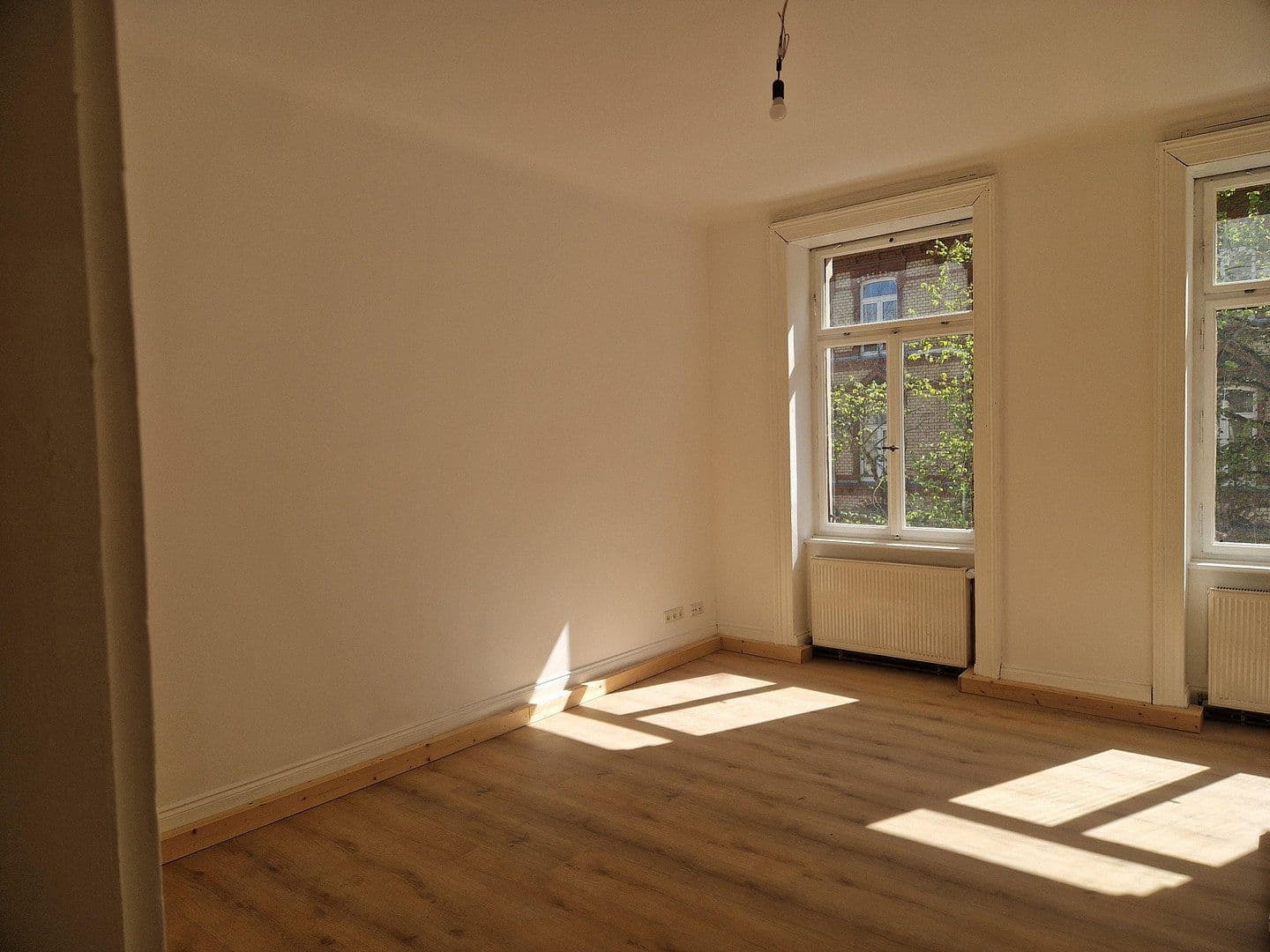 Prenájom bytu 5-izbový 130 m², Jahnstraße 29, Wiesbaden, Hesensko Prenájom bytu 5-izbový 130 m², Jahnstraße 29, Wiesbaden, Hesensko