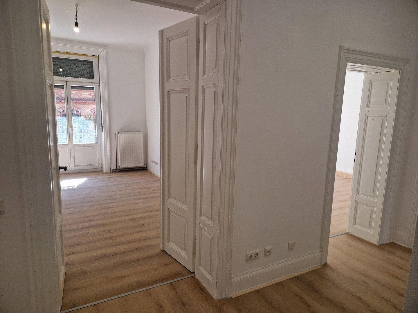 Prenájom bytu 5-izbový 130 m², Jahnstraße 29, Wiesbaden, Hesensko Prenájom bytu 5-izbový 130 m², Jahnstraße 29, Wiesbaden, Hesensko
