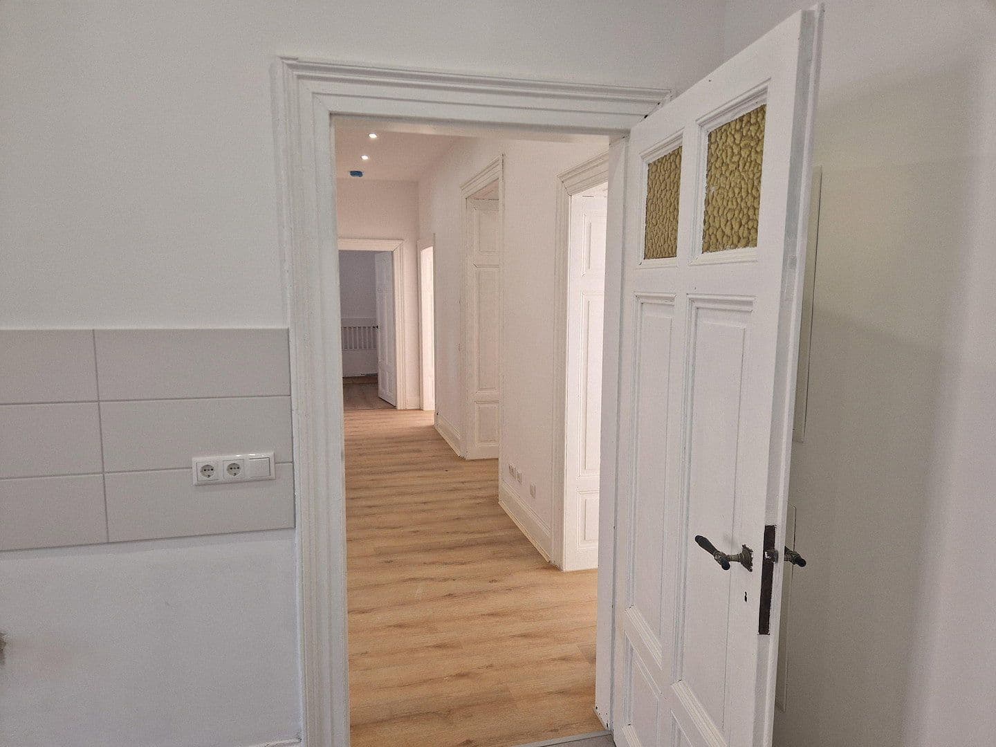 Prenájom bytu 5-izbový 130 m², Jahnstraße 29, Wiesbaden, Hesensko Prenájom bytu 5-izbový 130 m², Jahnstraße 29, Wiesbaden, Hesensko