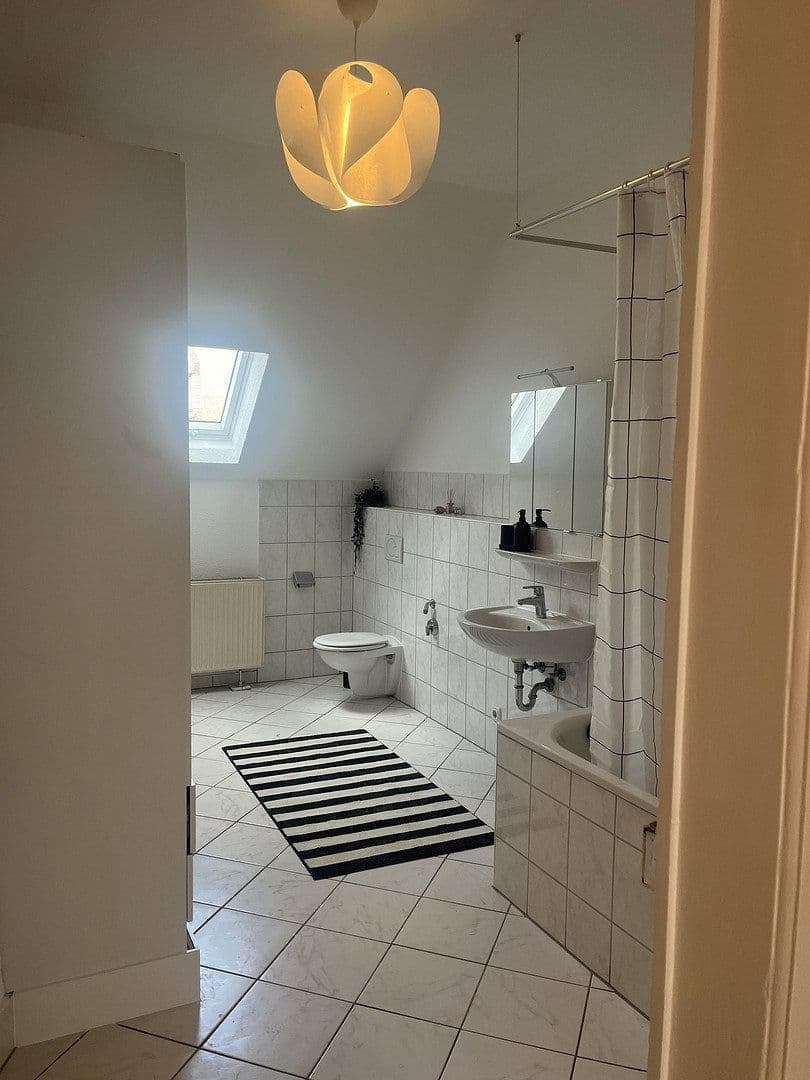 Prenájom bytu 2-izbový 76 m², Wiesbaden, Hesensko Prenájom bytu 2-izbový 76 m², Wiesbaden, Hesensko