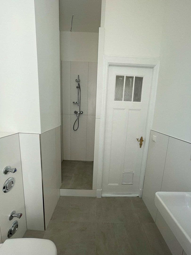 Prenájom bytu 3-izbový 85 m², Kiel, Šlezvicko-Holštajnsko Prenájom bytu 3-izbový 85 m², Kiel, Šlezvicko-Holštajnsko