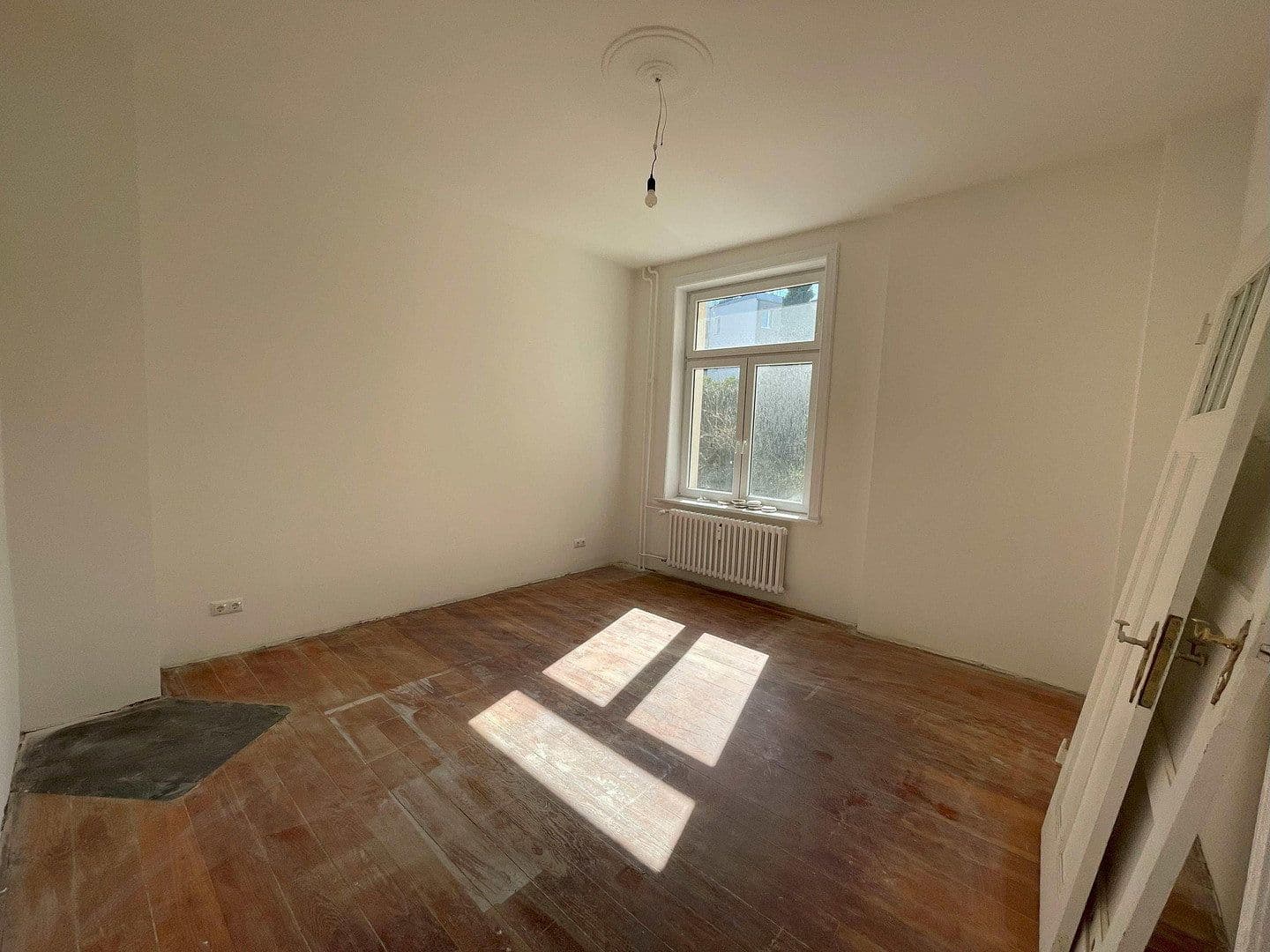 Prenájom bytu 3-izbový 85 m², Kiel, Šlezvicko-Holštajnsko Prenájom bytu 3-izbový 85 m², Kiel, Šlezvicko-Holštajnsko