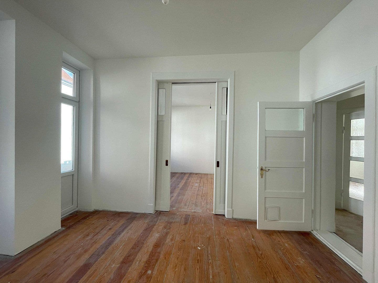 Prenájom bytu 3-izbový 85 m², Kiel, Šlezvicko-Holštajnsko Prenájom bytu 3-izbový 85 m², Kiel, Šlezvicko-Holštajnsko