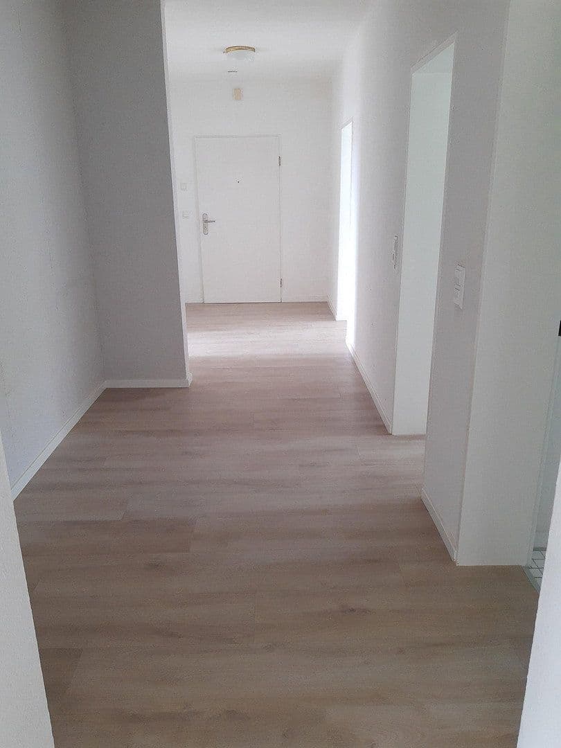 Prenájom bytu 4-izbový 106 m², Zweibrücken, Porýnie-Falcko Prenájom bytu 4-izbový 106 m², Zweibrücken, Porýnie-Falcko