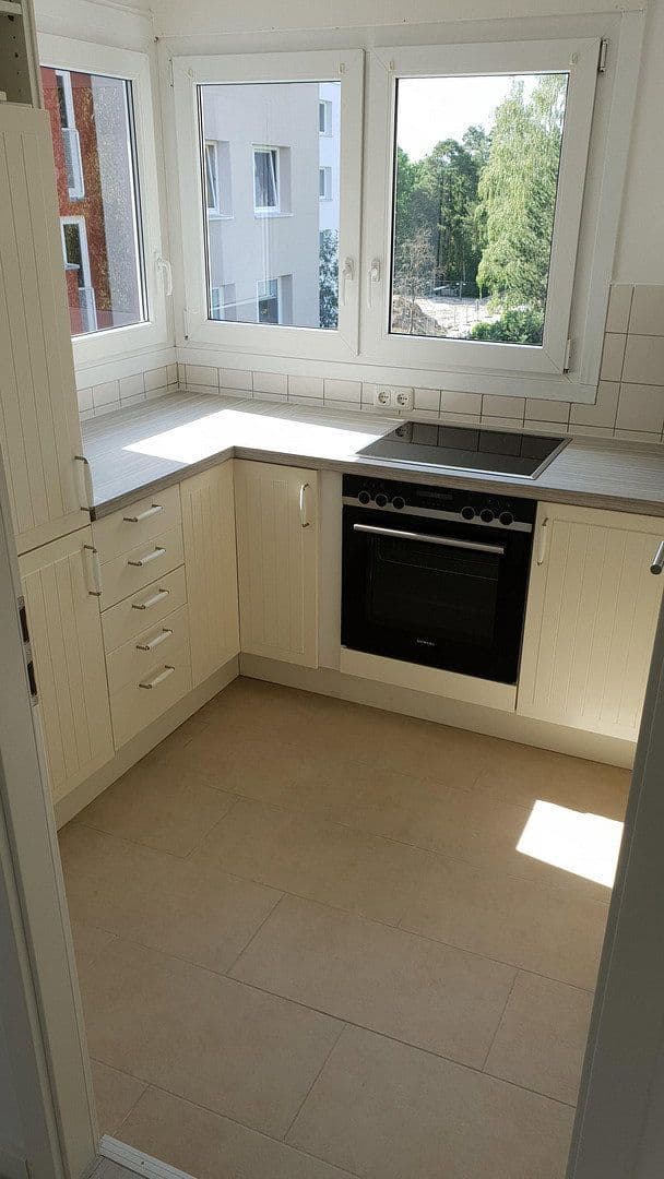 Prenájom bytu 3-izbový 84 m², Robert-Koch-Str. 38, Ottobrunn, Bavorsko Prenájom bytu 3-izbový 84 m², Robert-Koch-Str. 38, Ottobrunn, Bavorsko