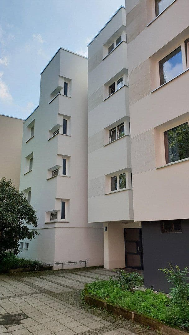 Prenájom bytu 3-izbový 84 m², Robert-Koch-Str. 38, Ottobrunn, Bavorsko Prenájom bytu 3-izbový 84 m², Robert-Koch-Str. 38, Ottobrunn, Bavorsko