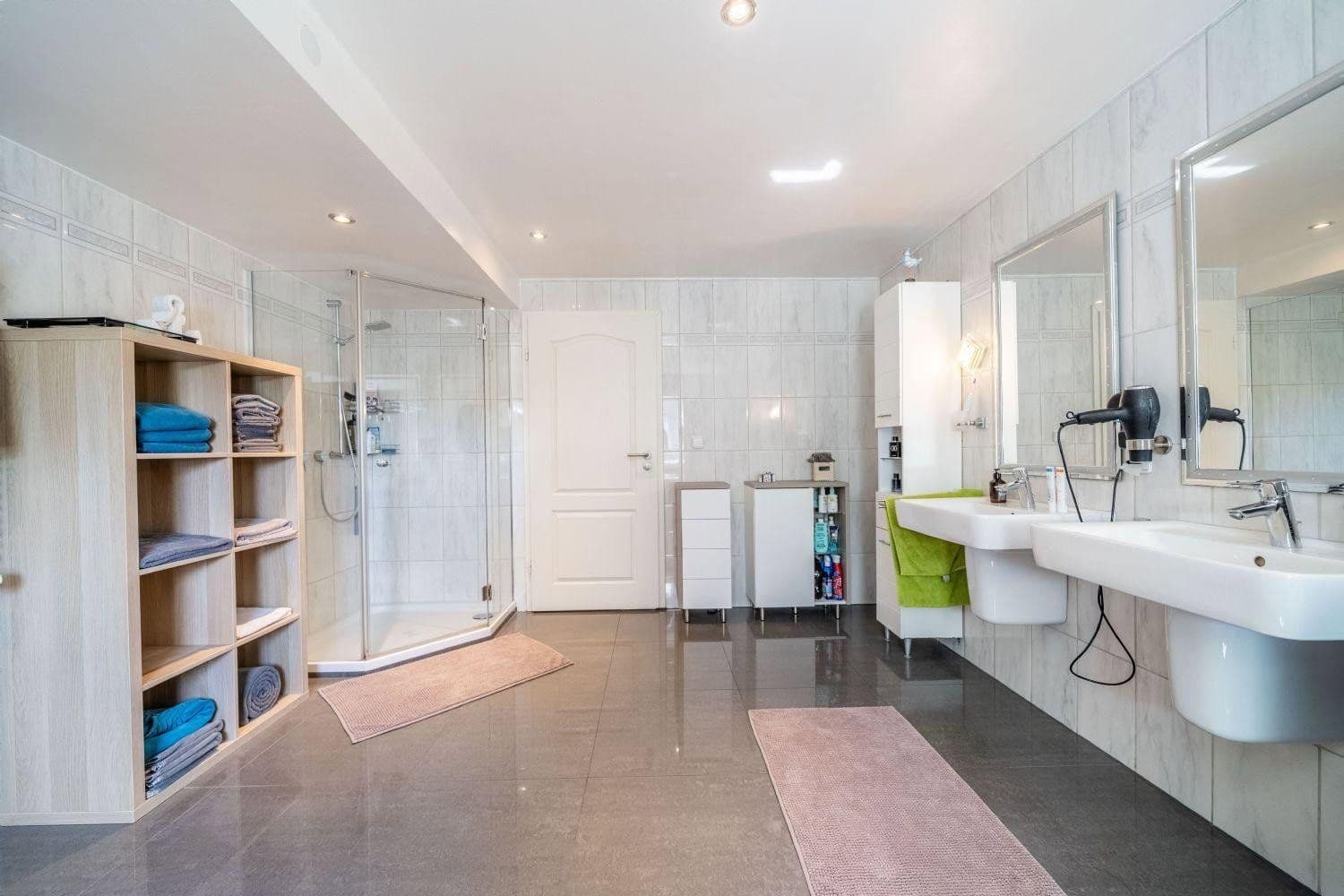 Predaj bytu 7-izbový 260 m², Andechs-Frieding, Bavorsko Predaj bytu 7-izbový 260 m², Andechs-Frieding, Bavorsko