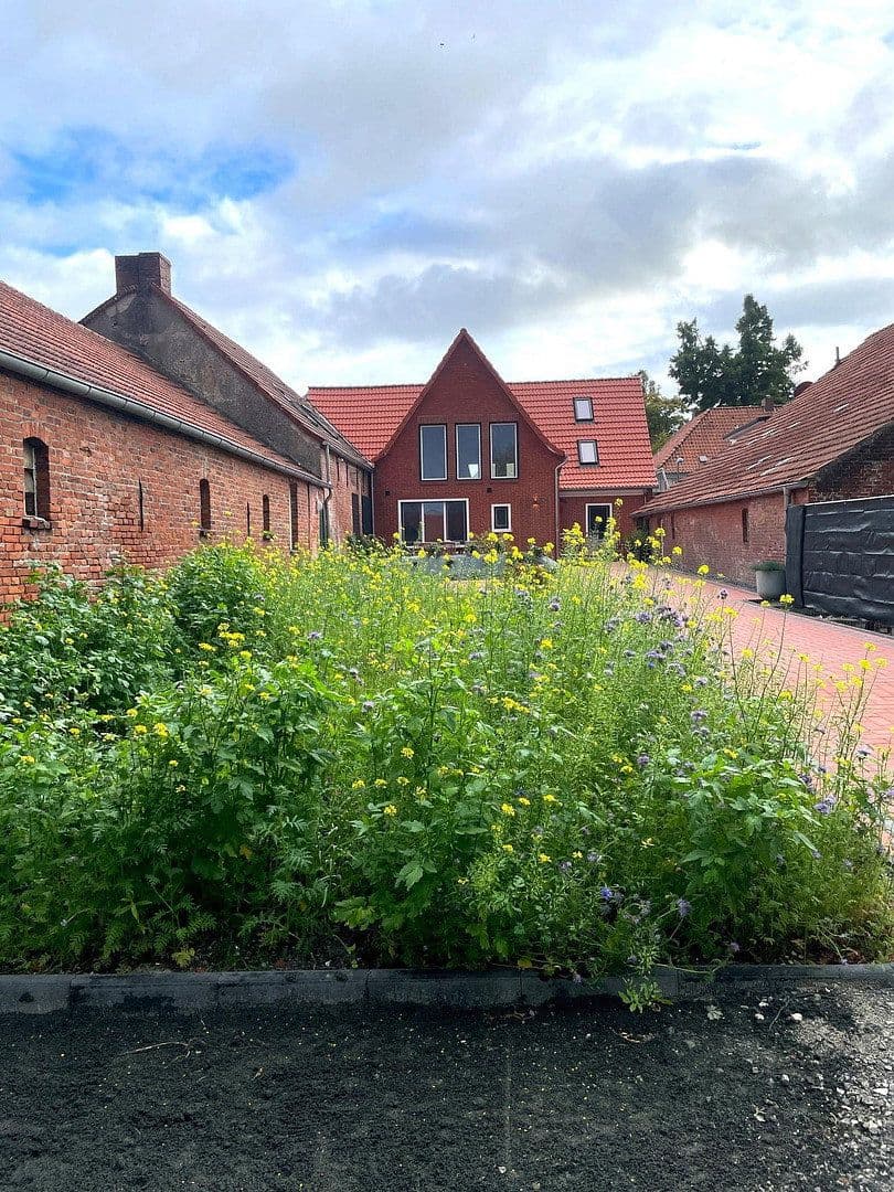 Prenájom bytu 5-izbový 120 m², Hauptstraße 50a, Hage, Dolné Sasko Prenájom bytu 5-izbový 120 m², Hauptstraße 50a, Hage, Dolné Sasko