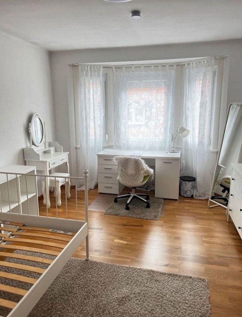 Prenájom bytu 1-izbový 17 m², Villingen-Schwenningen, Bádensko-Wurttembersko Prenájom bytu 1-izbový 17 m², Villingen-Schwenningen, Bádensko-Wurttembersko