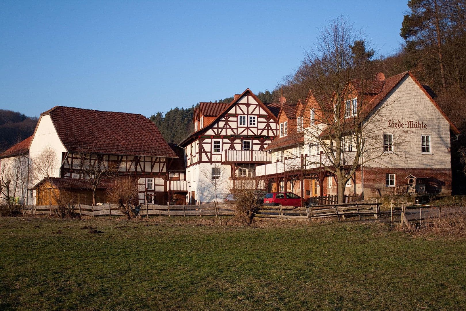 Predaj domu 590 m², pozemek 190.000 m², Liedemühle 1, Neuenstein, Hesensko Predaj domu 590 m², pozemek 190.000 m², Liedemühle 1, Neuenstein, Hesensko