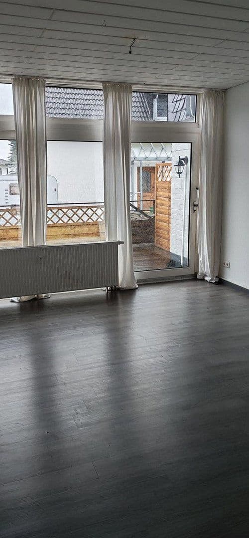 Prenájom bytu 2-izbový 58 m², Oberborsbacher Str. 19, Odenthal, Severné Porýnie - Westfálsko Prenájom bytu 2-izbový 58 m², Oberborsbacher Str. 19, Odenthal, Severné Porýnie - Westfálsko