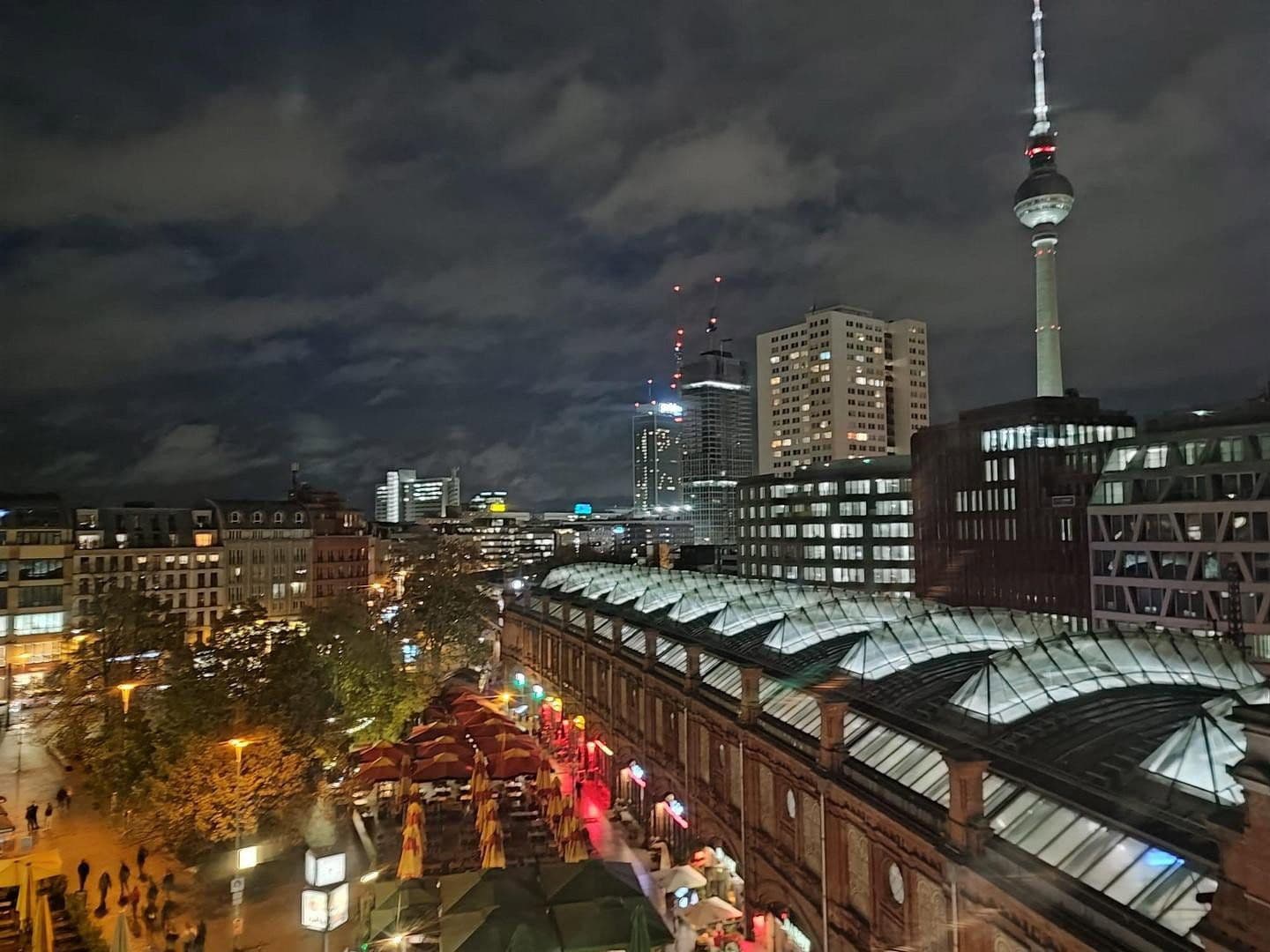 Predaj bytu 3-izbový 94 m², Neue Promenade, 7, Berlin, Berlín Predaj bytu 3-izbový 94 m², Neue Promenade, 7, Berlin, Berlín