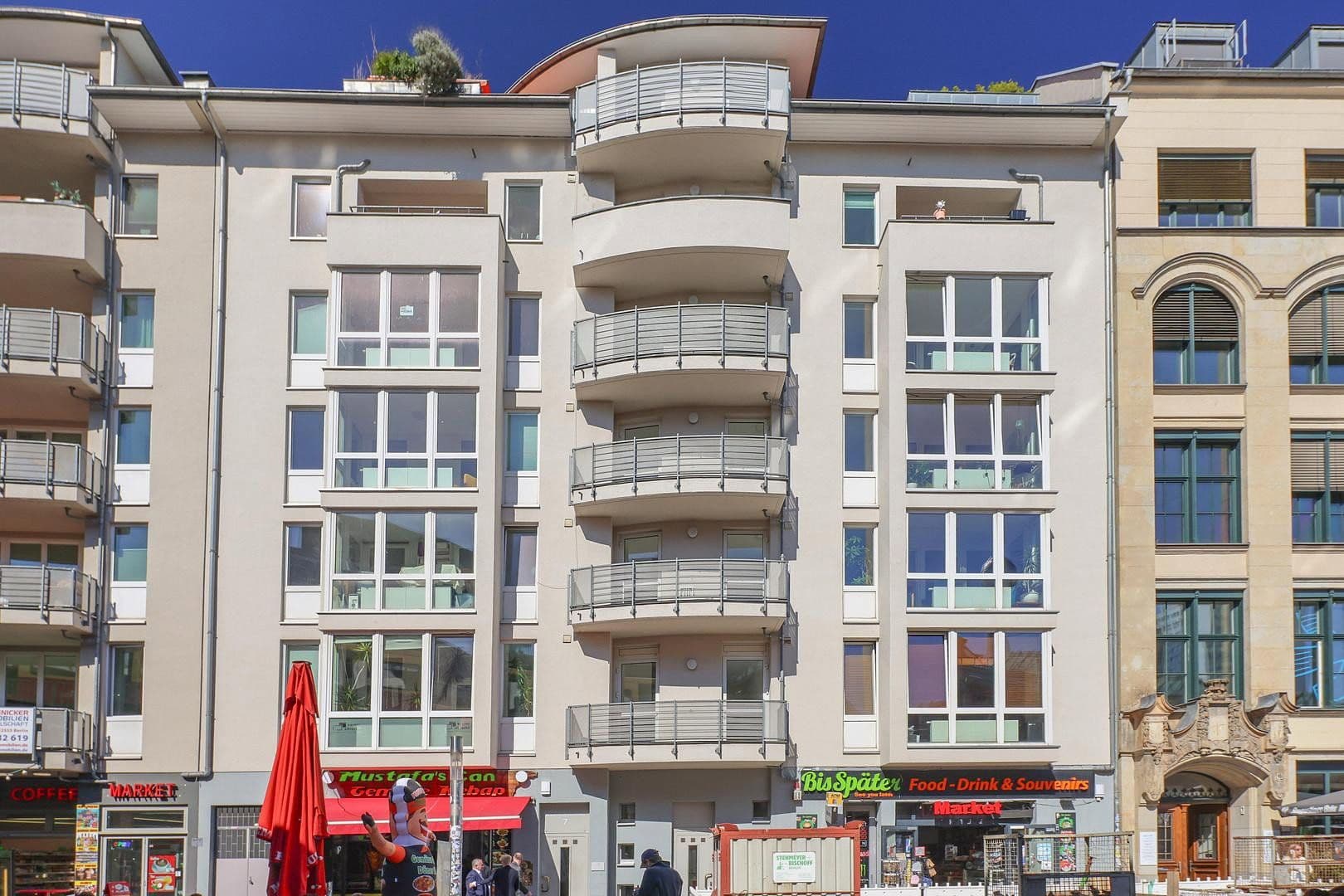 Predaj bytu 3-izbový 94 m², Neue Promenade, 7, Berlin, Berlín Predaj bytu 3-izbový 94 m², Neue Promenade, 7, Berlin, Berlín