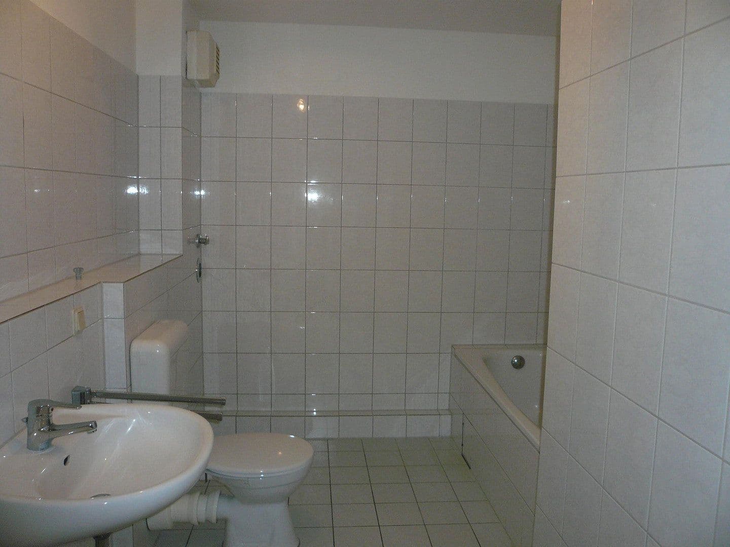 Prenájom bytu 2-izbový 64 m², Heiligenhaus, Severné Porýnie - Westfálsko Prenájom bytu 2-izbový 64 m², Heiligenhaus, Severné Porýnie - Westfálsko