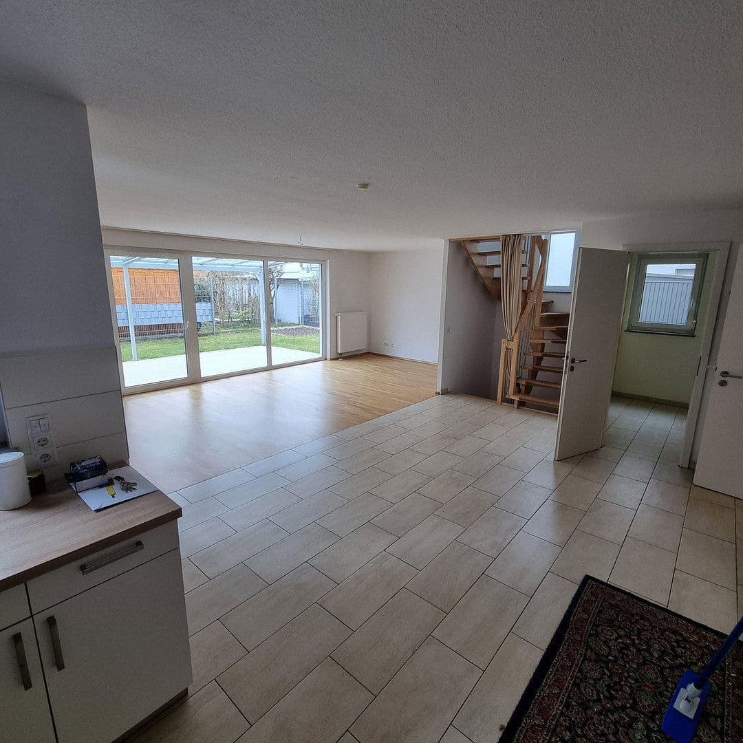 Predaj bytu 6-izbový 173 m², Dr.-Hans-Neubauer-Straße 53, Bamberg, Bavorsko Predaj bytu 6-izbový 173 m², Dr.-Hans-Neubauer-Straße 53, Bamberg, Bavorsko