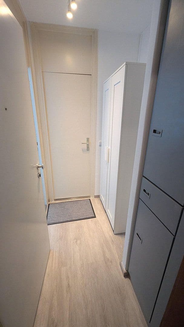 Prenájom bytu 1-izbový 36 m², Drygalski allee 118, München, Bavorsko Prenájom bytu 1-izbový 36 m², Drygalski allee 118, München, Bavorsko