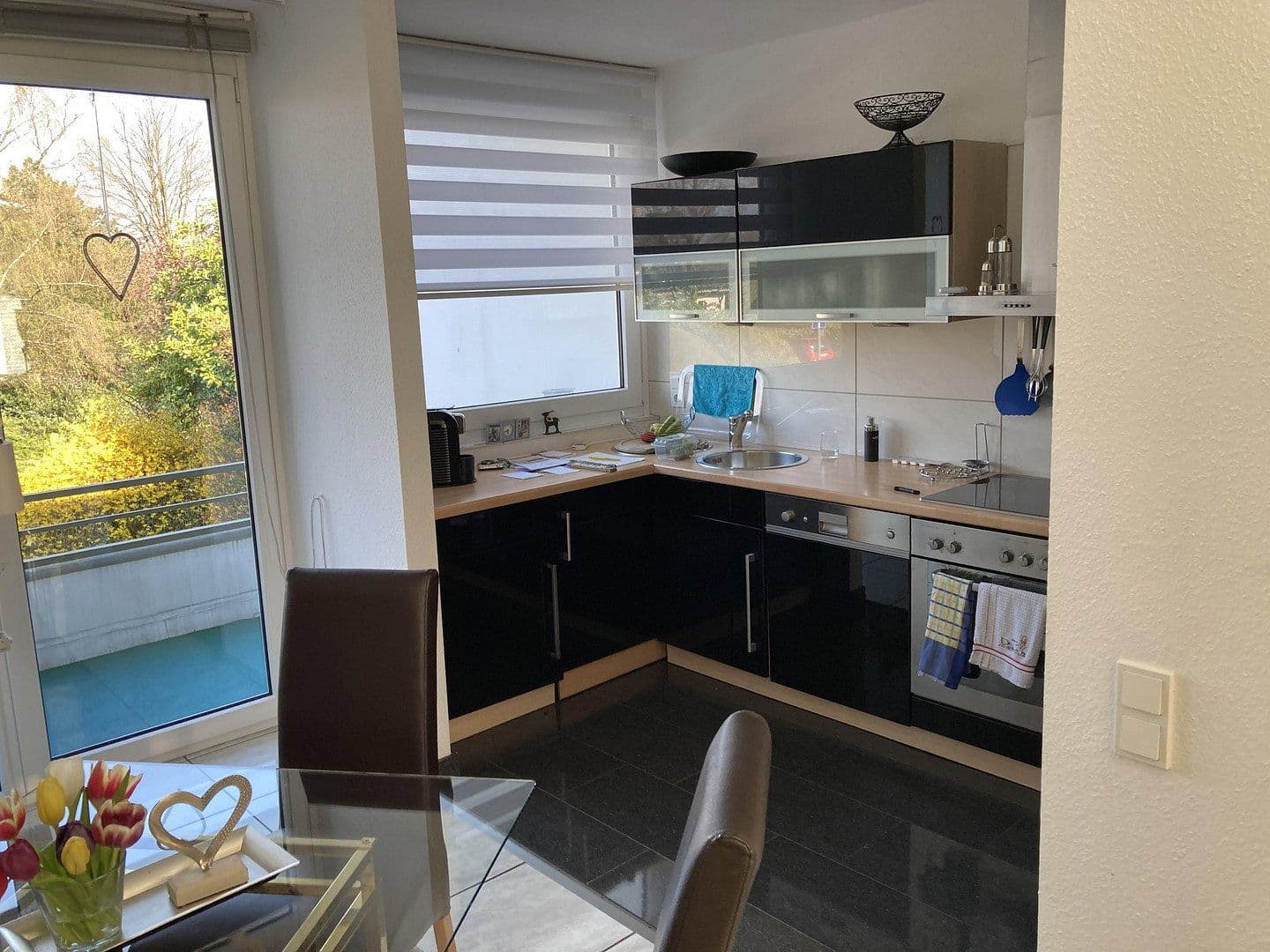 Prenájom bytu 4-izbový 114 m², Velbert, Severné Porýnie - Westfálsko Prenájom bytu 4-izbový 114 m², Velbert, Severné Porýnie - Westfálsko