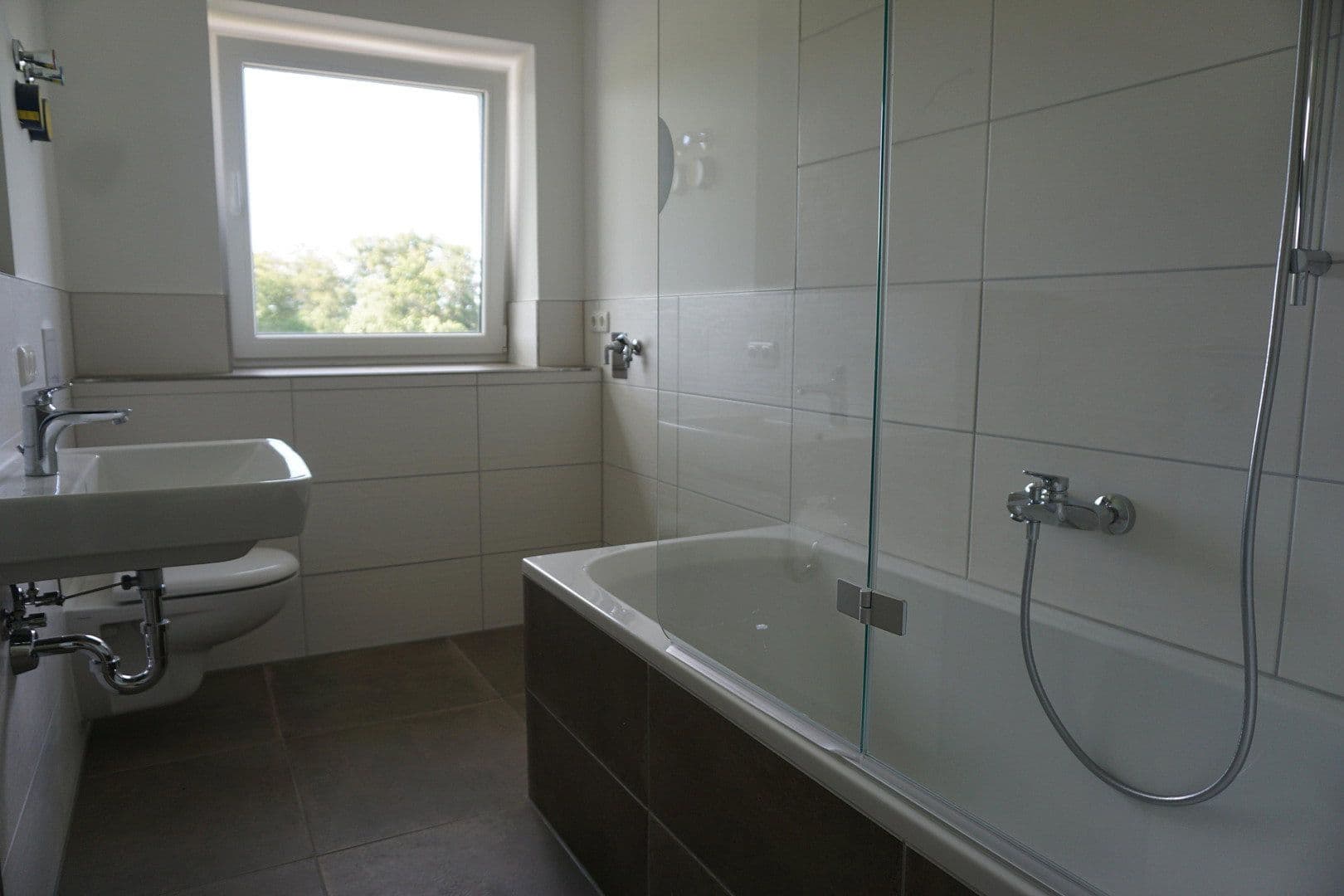 Prenájom bytu 2-izbový 58 m², Auf der Höhe 15, Jena-Remderoda, Durínsko Prenájom bytu 2-izbový 58 m², Auf der Höhe 15, Jena-Remderoda, Durínsko