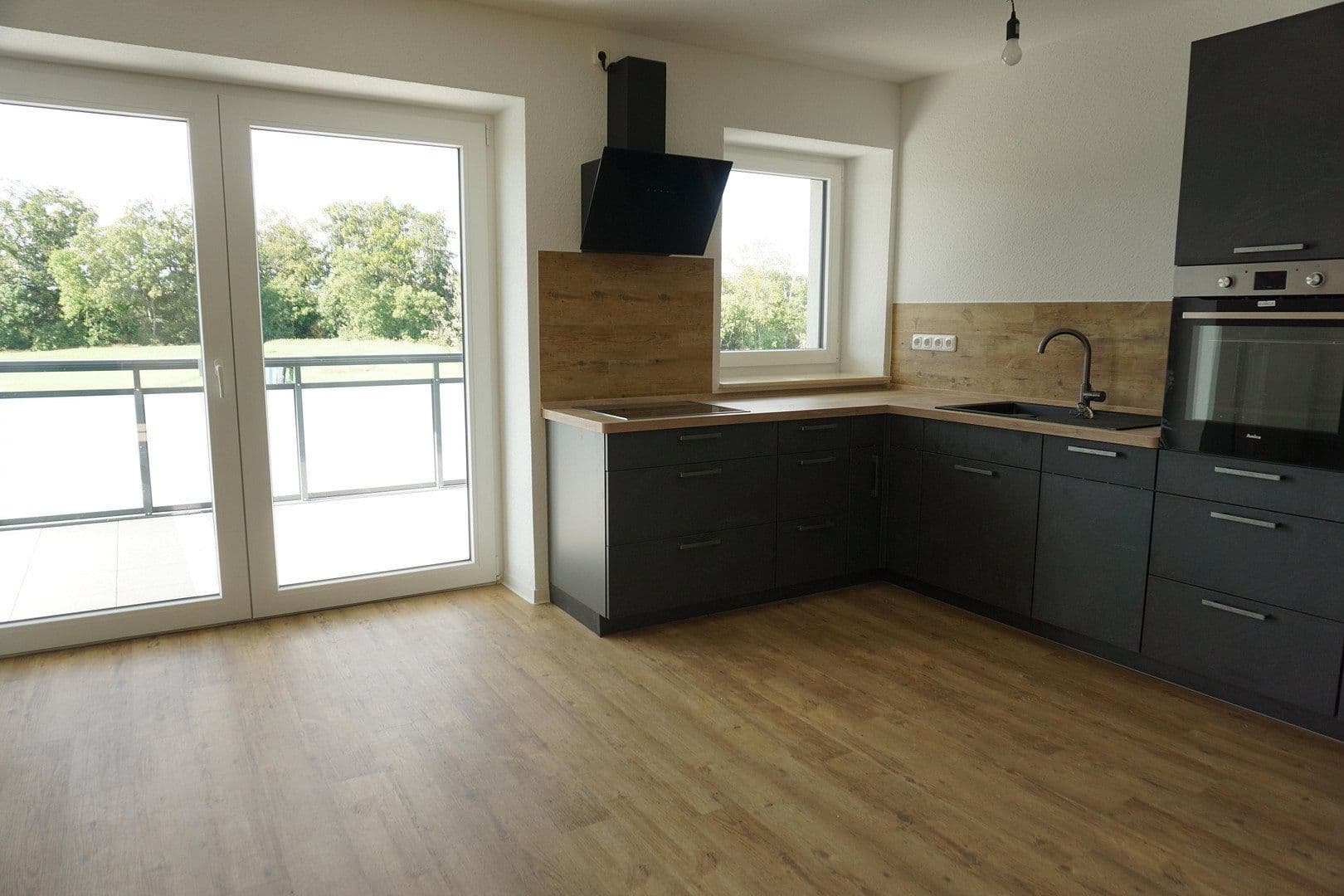 Prenájom bytu 2-izbový 58 m², Auf der Höhe 15, Jena-Remderoda, Durínsko Prenájom bytu 2-izbový 58 m², Auf der Höhe 15, Jena-Remderoda, Durínsko