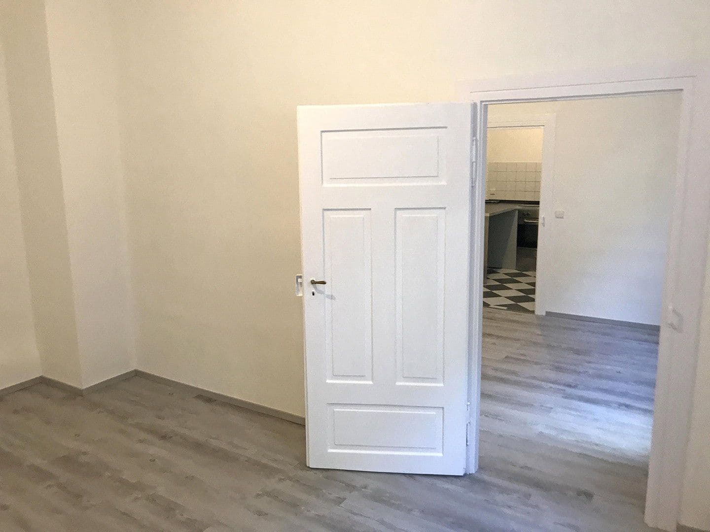 Prenájom bytu 2-izbový 54 m², Rüppurrer Str. 20d, Karlsruhe, Bádensko-Wurttembersko Prenájom bytu 2-izbový 54 m², Rüppurrer Str. 20d, Karlsruhe, Bádensko-Wurttembersko