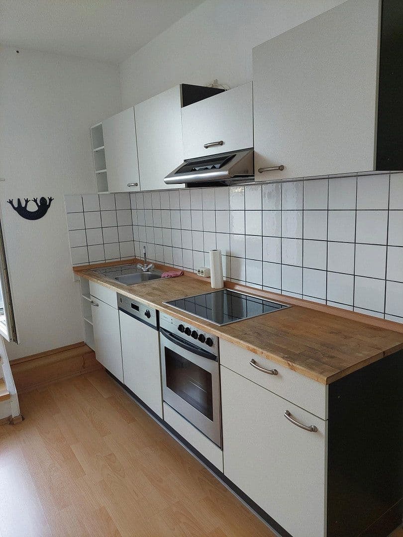 Prenájom bytu 1-izbový 69 m², Mönchengladbach, Severné Porýnie - Westfálsko Prenájom bytu 1-izbový 69 m², Mönchengladbach, Severné Porýnie - Westfálsko