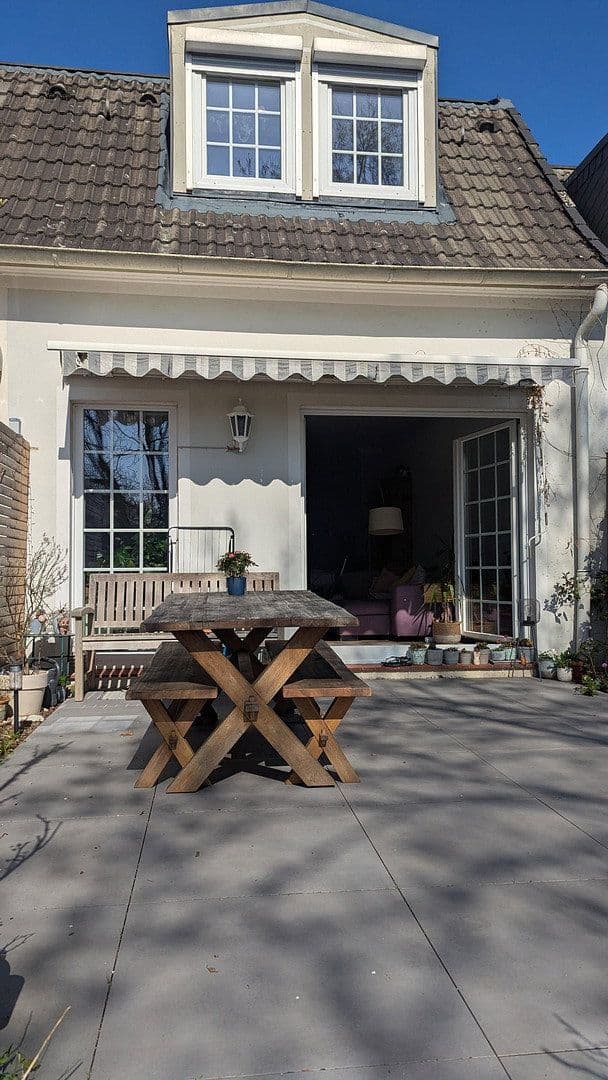 Predaj domu 127 m², pozemek 250 m², Hamburg, Hamburg Predaj domu 127 m², pozemek 250 m², Hamburg, Hamburg