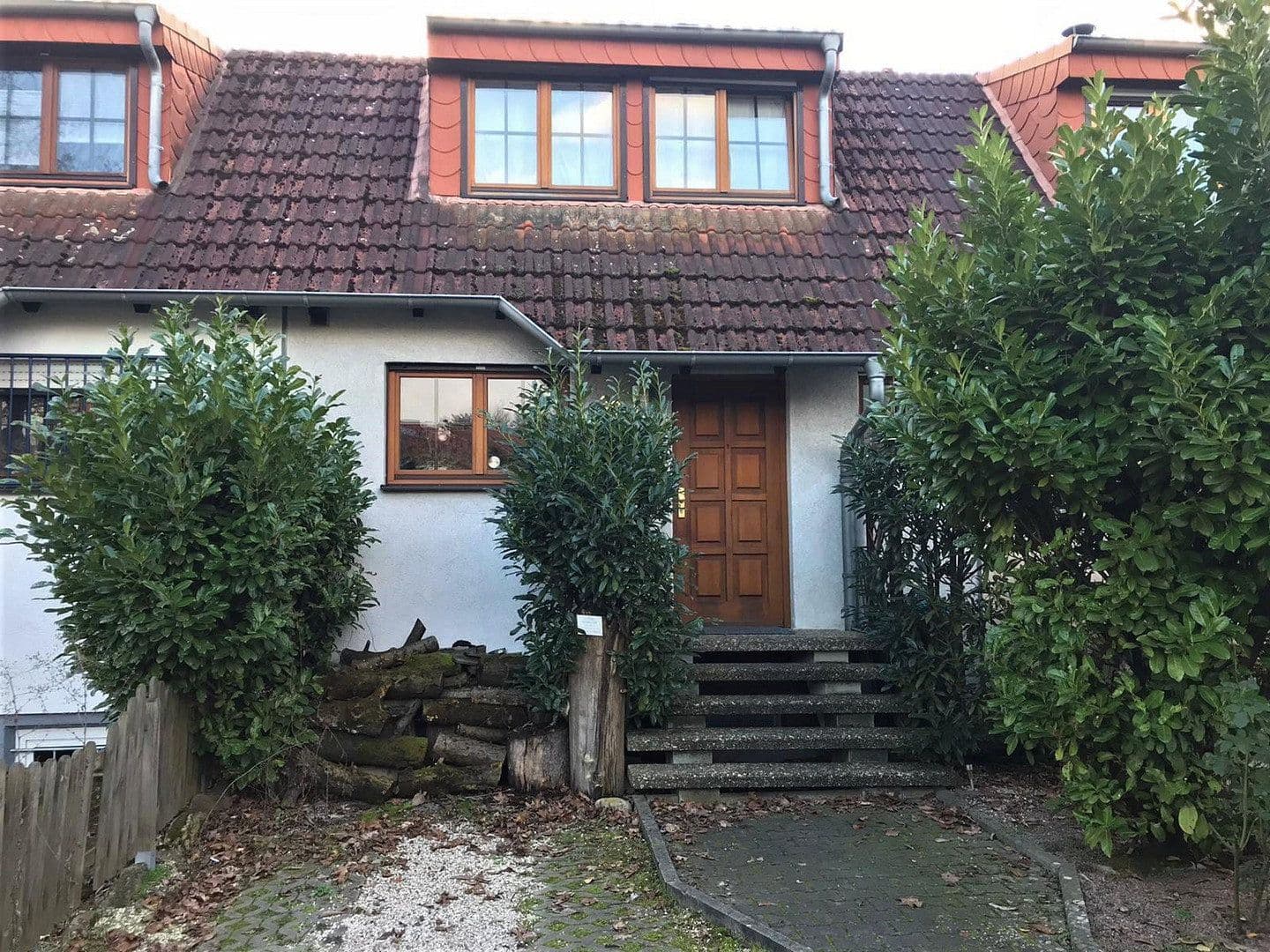 Predaj domu 132 m², pozemek 238 m², Frankfurt a.M., Hesensko Predaj domu 132 m², pozemek 238 m², Frankfurt a.M., Hesensko