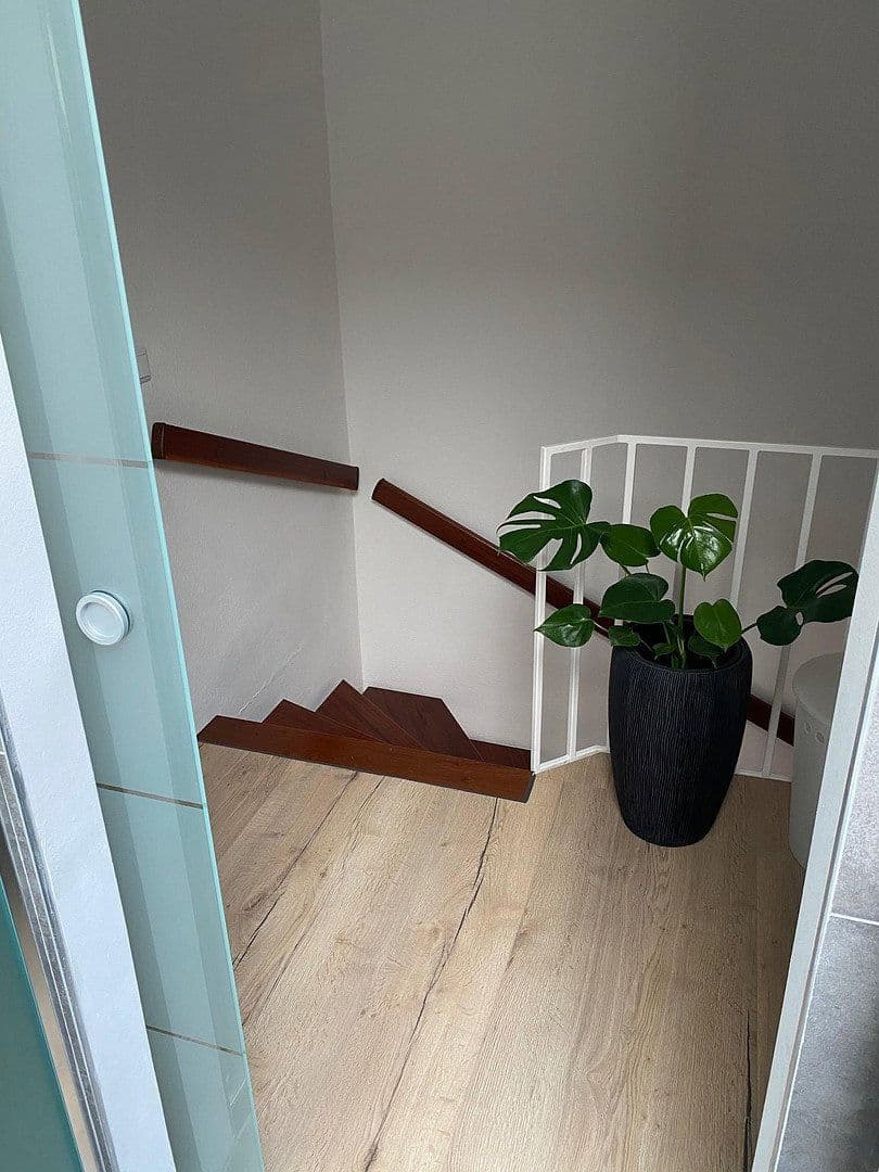 Predaj domu 132 m², pozemek 238 m², Frankfurt a.M., Hesensko Predaj domu 132 m², pozemek 238 m², Frankfurt a.M., Hesensko