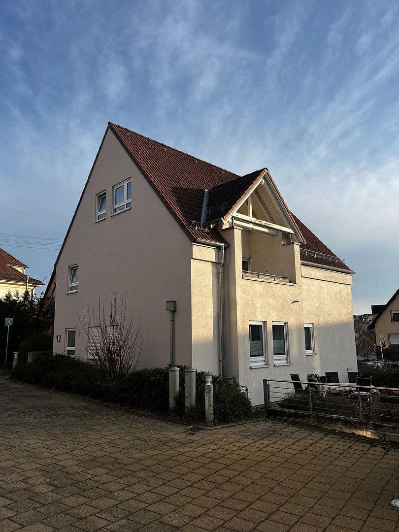 Prenájom bytu 3-izbový 84 m², Marktplatz 12, Schwaikheim, Bádensko-Wurttembersko Prenájom bytu 3-izbový 84 m², Marktplatz 12, Schwaikheim, Bádensko-Wurttembersko