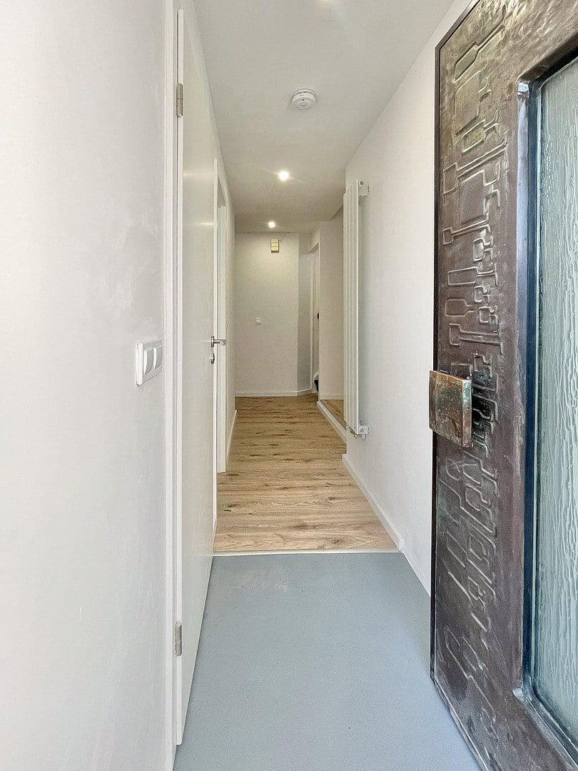 Prenájom domu 152 m², pozemek 456 m², Hainbuchenweg, Mannheim, Bádensko-Wurttembersko Prenájom domu 152 m², pozemek 456 m², Hainbuchenweg, Mannheim, Bádensko-Wurttembersko