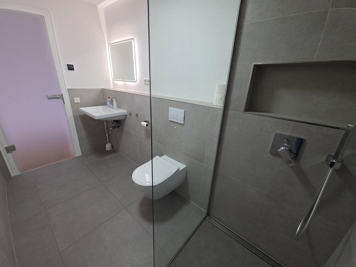 Prenájom bytu 3-izbový 107 m², Hilden, Severné Porýnie - Westfálsko Prenájom bytu 3-izbový 107 m², Hilden, Severné Porýnie - Westfálsko