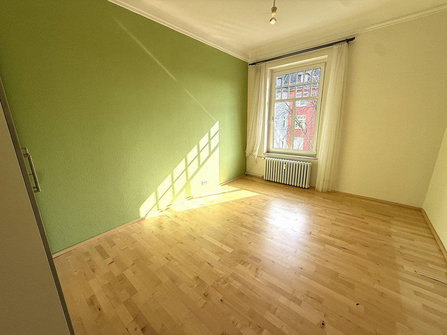 Prenájom bytu 3-izbový 92 m², Katharinenstr. 35, Hildesheim, Dolné Sasko Prenájom bytu 3-izbový 92 m², Katharinenstr. 35, Hildesheim, Dolné Sasko