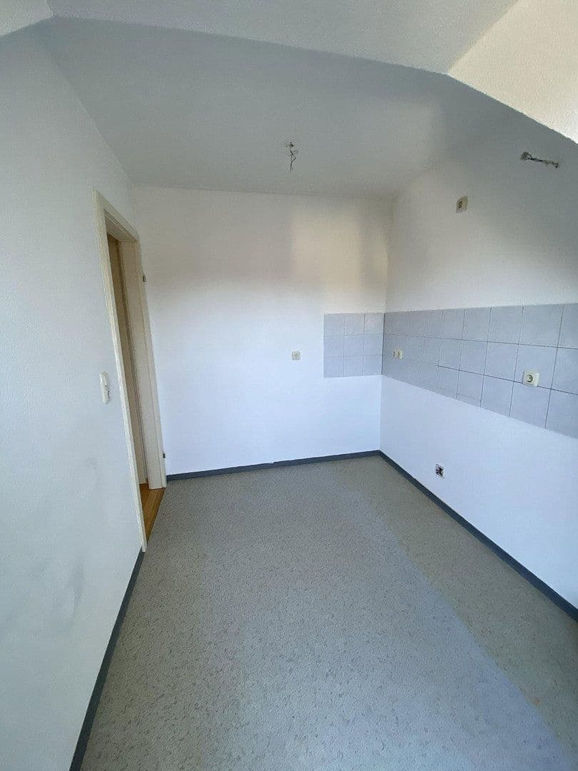 Prenájom bytu 2-izbový 40 m², Altenburger Straße 7, Schmölln, Durínsko Prenájom bytu 2-izbový 40 m², Altenburger Straße 7, Schmölln, Durínsko