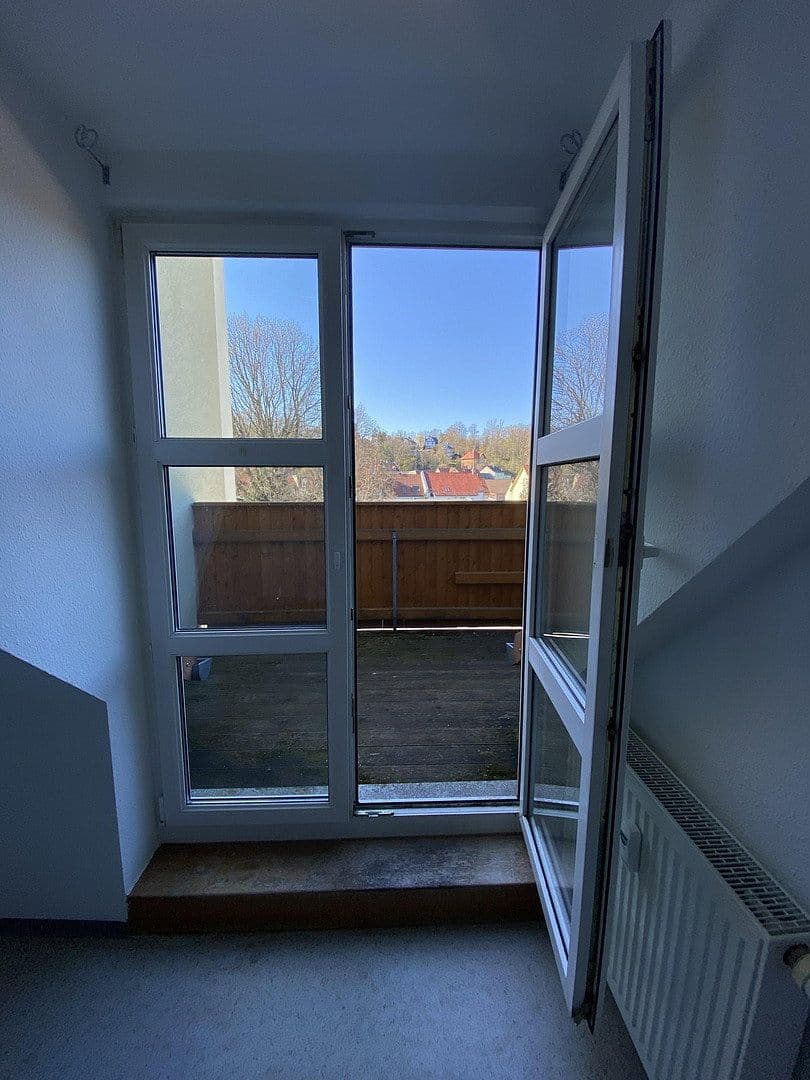 Prenájom bytu 2-izbový 40 m², Altenburger Straße 7, Schmölln, Durínsko Prenájom bytu 2-izbový 40 m², Altenburger Straße 7, Schmölln, Durínsko