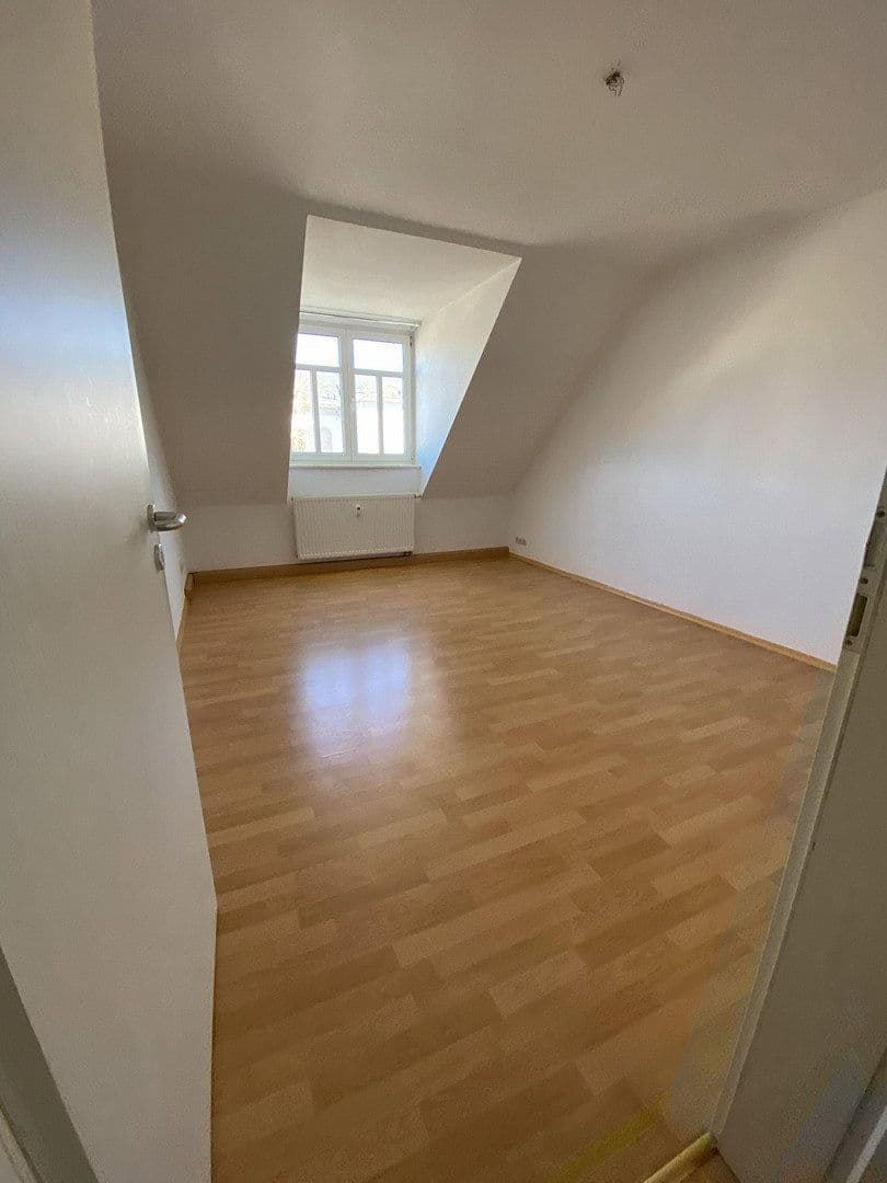Prenájom bytu 2-izbový 40 m², Altenburger Straße 7, Schmölln, Durínsko Prenájom bytu 2-izbový 40 m², Altenburger Straße 7, Schmölln, Durínsko