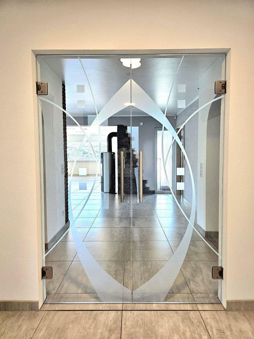 Prenájom domu 310 m², pozemek 673 m², Feldstraße 3, Bad Soden-Salmünster, Hesensko Prenájom domu 310 m², pozemek 673 m², Feldstraße 3, Bad Soden-Salmünster, Hesensko