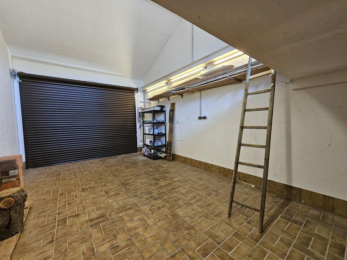 Prenájom domu 310 m², pozemek 673 m², Feldstraße 3, Bad Soden-Salmünster, Hesensko Prenájom domu 310 m², pozemek 673 m², Feldstraße 3, Bad Soden-Salmünster, Hesensko