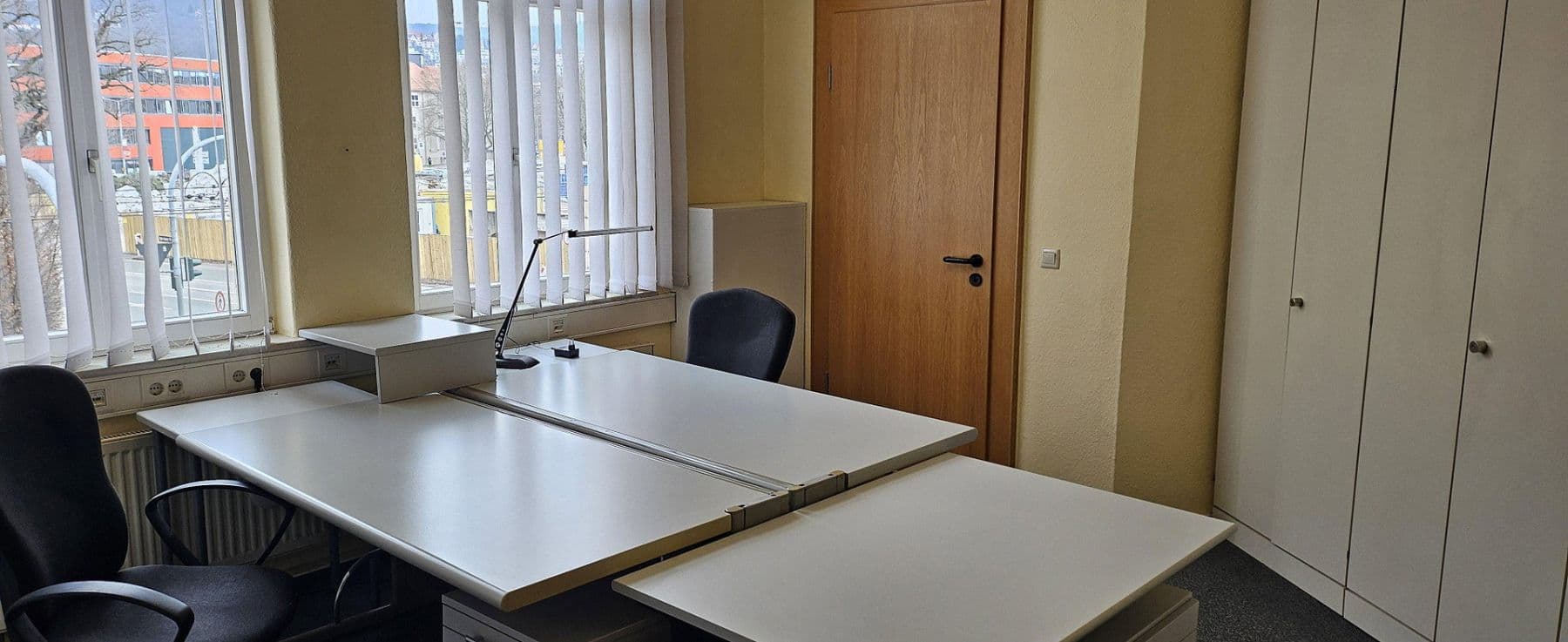 Prenájom kancelárie 137 m², Salbahnhofstr.12a, Jena, Durínsko Prenájom kancelárie 137 m², Salbahnhofstr.12a, Jena, Durínsko